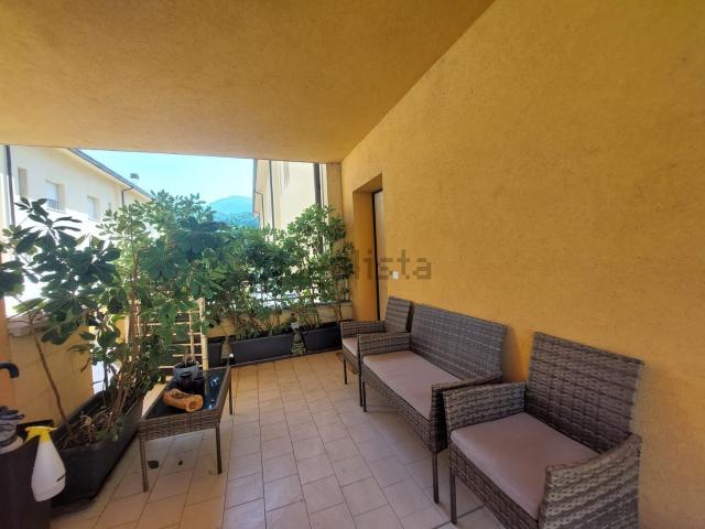 Appartamento in vendita di 117 m² in Via Fratelli Rosselli