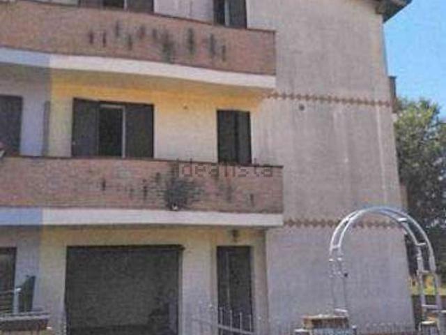 Appartamento in vendita di 117 m² in Via Lelio Basso