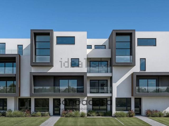 Appartamento in vendita di 117 m² in Via Litoranea, 149