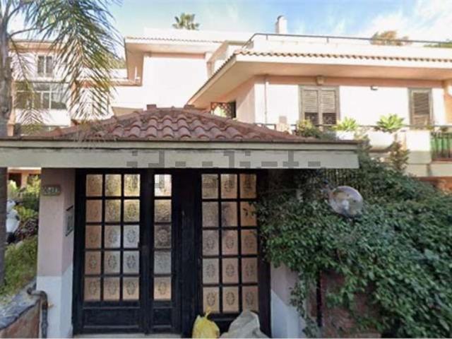 Appartamento in vendita di 117 m² in Via Litteri, 64