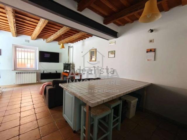 Appartamento in vendita di 117 m² in Via Manuzi