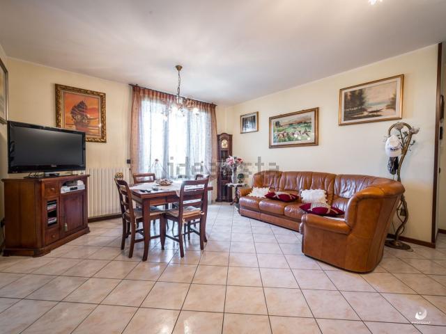 Appartamento in vendita di 117 m² in Via Natalino Marchi, 189