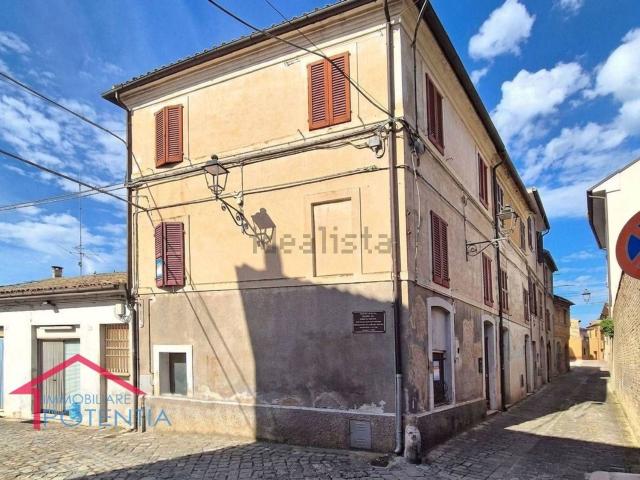 Appartamento in vendita di 117 m² in Via Santa Croce, 74