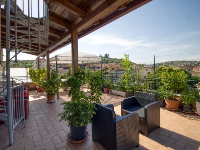 Appartamento in vendita di 117 m² in Via Palombarese, 2