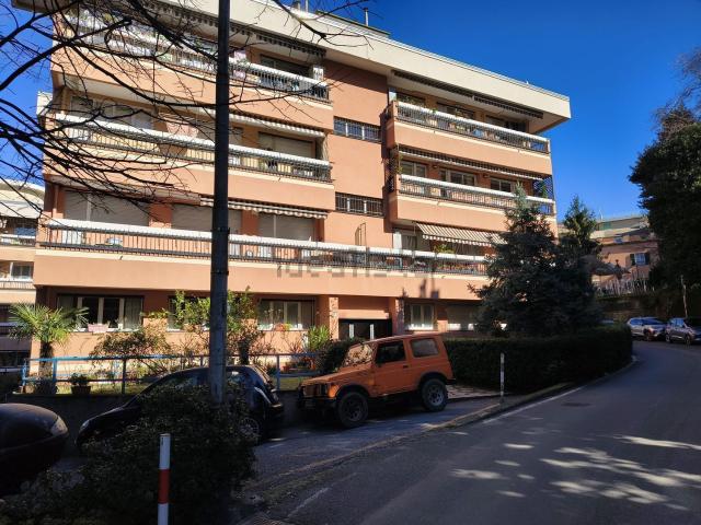 Appartamento in vendita di 117 m² in Via Pian di Forno, 36