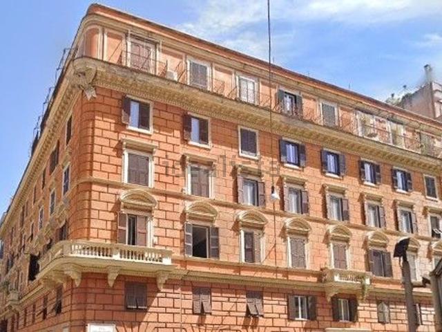 Appartamento in vendita di 117 m² in Via Piemonte