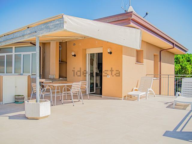 Appartamento in vendita di 117 m² in Via Puglie, 32