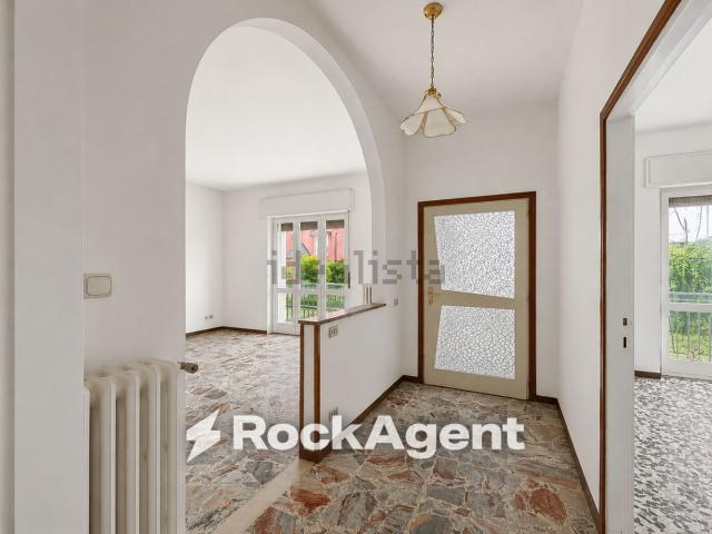 Appartamento in vendita di 117 m² in Via Quarenghi, 30