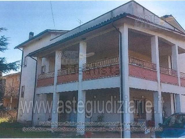 Appartamento in vendita di 117 m² in Via Roma