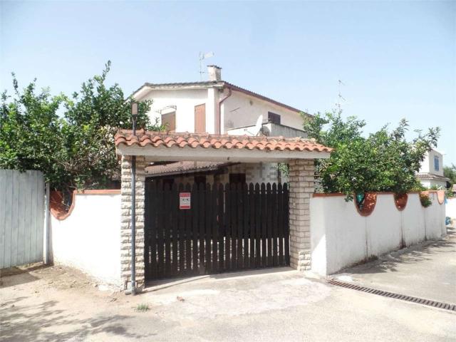 Appartamento in vendita di 117 m² in Via Terracina, 531