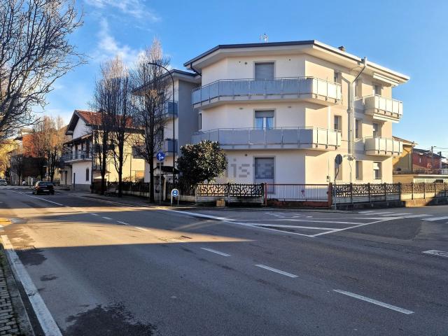 Appartamento in vendita di 117 m² in Via Trieste, 100