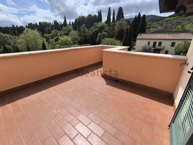 Appartamento in vendita di 117 m² in Via Unione Europea