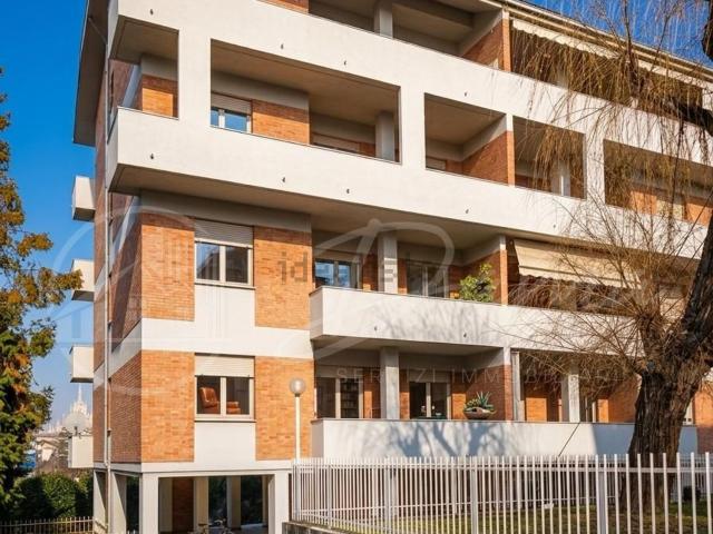 Appartamento in vendita di 117 m² in Via Valence, 11