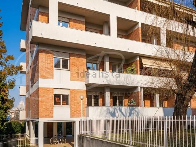 Appartamento in vendita di 117 m² in Via Valence, 11