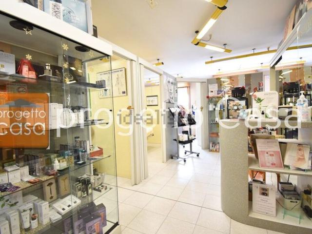 Appartamento in vendita di 117 m² in Via Vignolese, 1