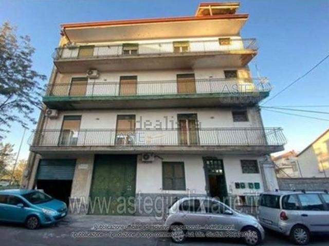Appartamento in vendita di 117 m² in Via Vincenzo Bellini, 130