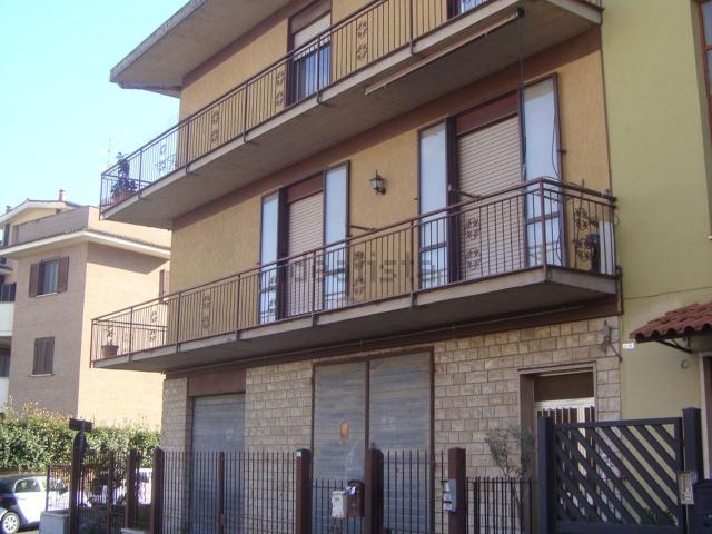 Appartamento in vendita di 117 m² in Viale d. Alighieri, 7