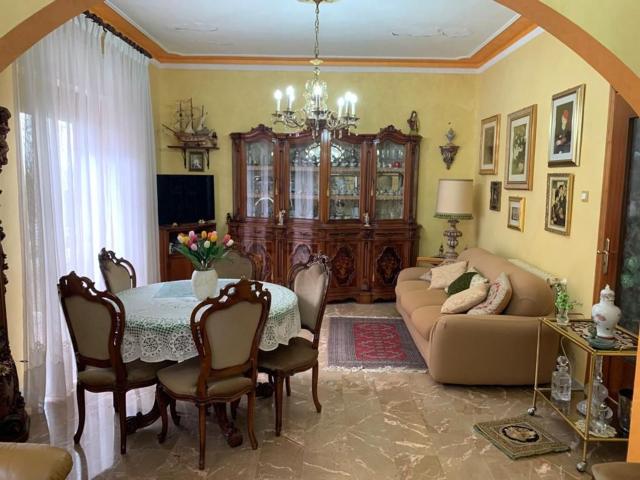 Appartamento in vendita di 117 m² in Viale de filippis