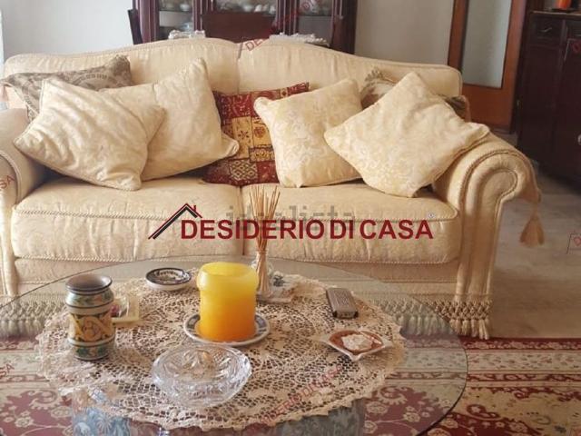 Appartamento in vendita di 117 m² in Viale della Regione Siciliana Nord Ovest, 3422