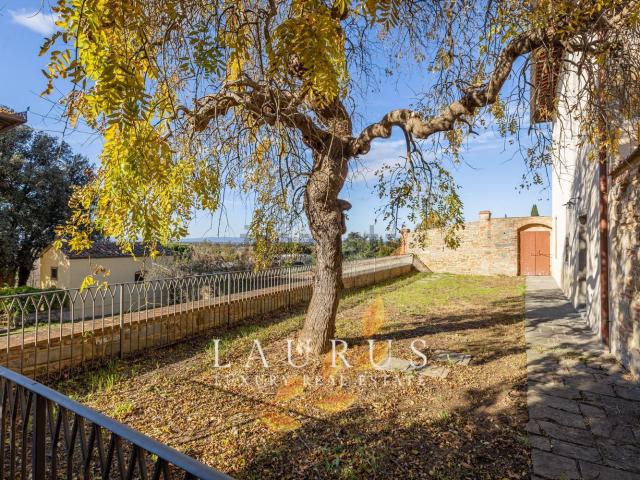 Appartamento in vendita di 117 m² in Località Montecchio Vesponi 34, 52043 Montecchio AR