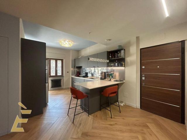 Appartamento in vendita di 117 m² in Piazza Don Luigi Sturzo, 34