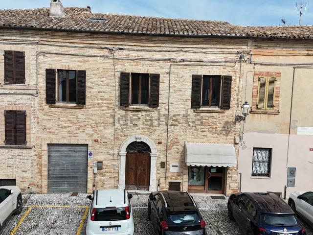 Appartamento in vendita di 117 m² in Piazza de Tharolis