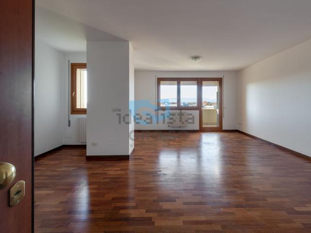 Appartamento in vendita di 117 m² in Strada Comunale delle Corti