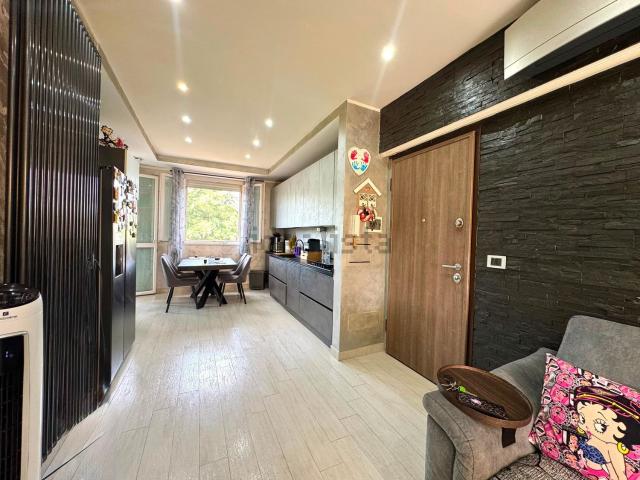 Appartamento in vendita di 117 m² in Strada del Drosso, 184