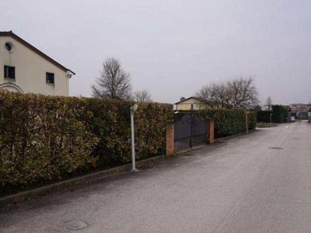 Appartamento in vendita di 117 m² in Strada Ponte dei Carri, 37