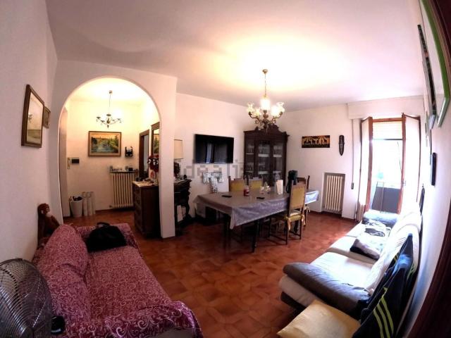 Appartamento in vendita di 117 m² in Strada Provinciale del Castello di Staggia, 3
