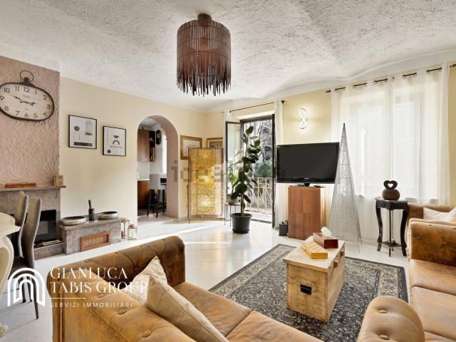 Appartamento in vendita di 117 m² in Strada Torino, 25