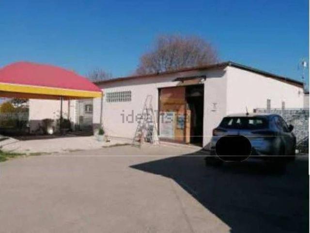 Appartamento in vendita di 1184 m² in Via Pasteur, 12
