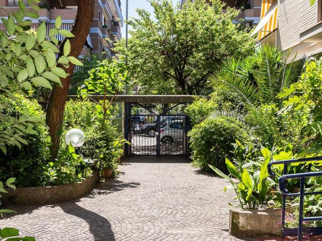 Appartamento in vendita di 118 m² in Via Corrado del Greco