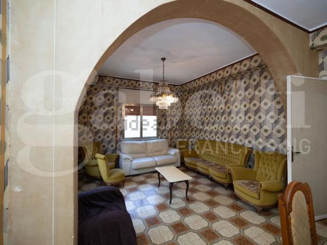 Appartamento in vendita di 118 m² in Via Caucana, 42