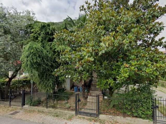 Appartamento in vendita di 118 m² in Via Carlo Pisacane, 9