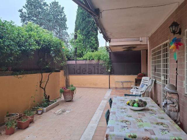 Appartamento in vendita di 118 m² in Via Cassia, 701
