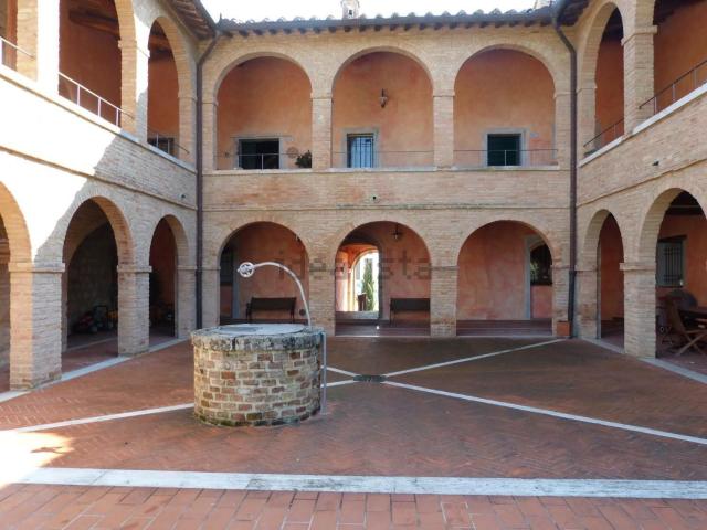 Appartamento in vendita di 118 m² in Via Centro di Radi