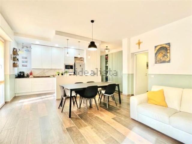Appartamento in vendita di 118 m² in Via A. Tosoni