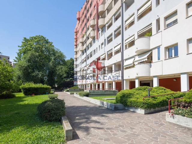 Appartamento in vendita di 118 m² in Via Antonio Cechov, 15
