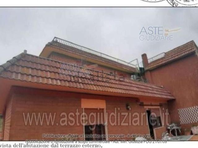 Appartamento in vendita di 118 m² in Via Aurelia Nord, 59