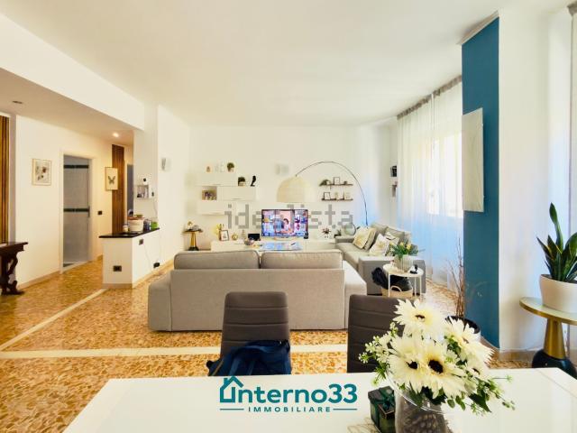 Appartamento in vendita di 118 m² in Via Aurelio Saffi, 67