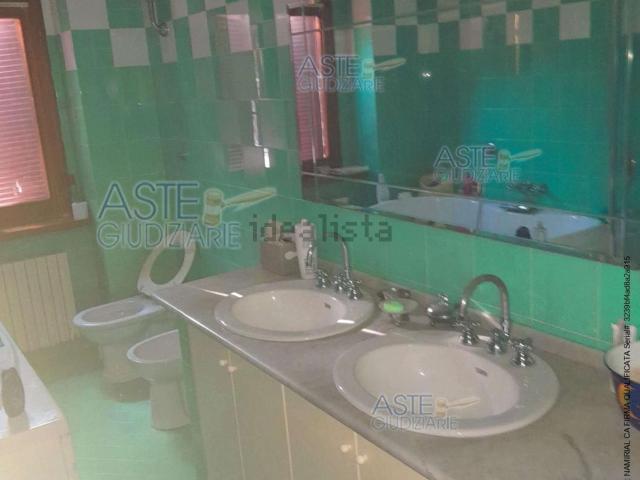 Appartamento in vendita di 118 m² in Via Barcaglione, 20
