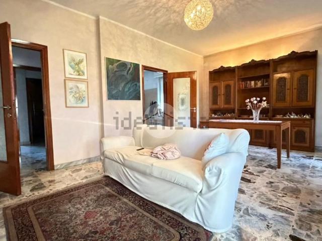 Appartamento in vendita di 118 m² in Via Belgioioso, 19