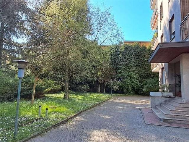 Appartamento in vendita di 118 m² in Via G. Galimberti, 14