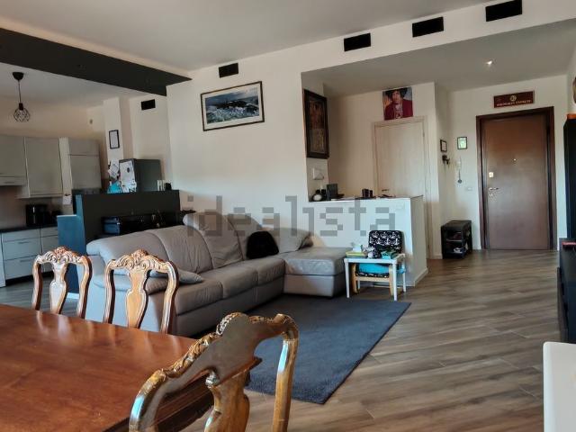 Appartamento in vendita di 118 m² in Via Gaetano Tononi, 4