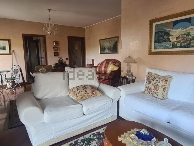 Appartamento in vendita di 118 m² in Via Garibaldi Gariani, 1