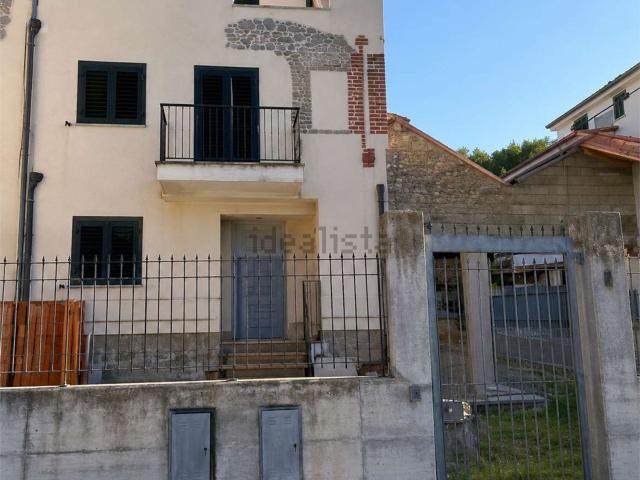 Appartamento in vendita di 118 m² in Via Generale Carlo Alberto Dalla Chiesa