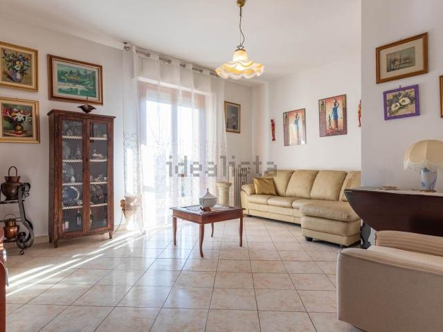 Appartamento in vendita di 118 m² in Via Giulio Pastore
