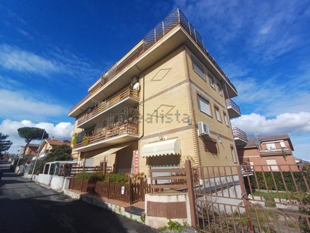 Appartamento in vendita di 118 m² in Via Giuseppe Belardinelli, 39