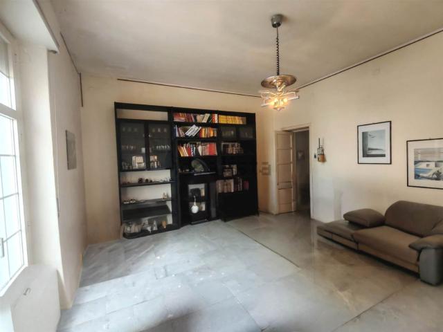 Appartamento in vendita di 118 m² in Via Giovanni Lavaggi, 99